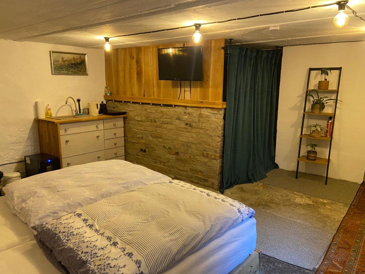 Apartment Art Boutique Budget Im Hinterhof Altstadt